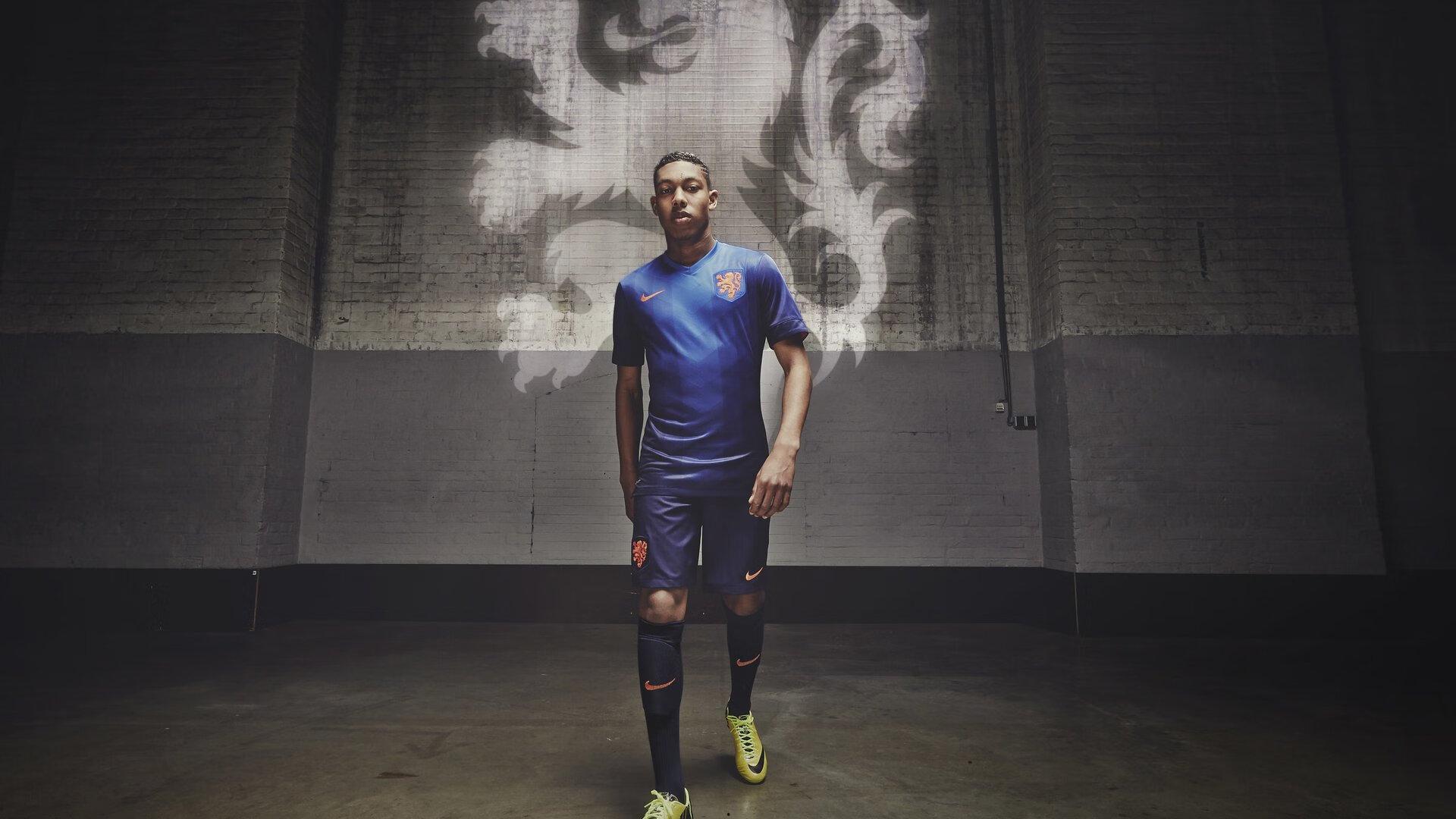 水晶宫锁定长期蓝图，主席证实与格拉斯纳展开续约对话，球队稳定成首要任务